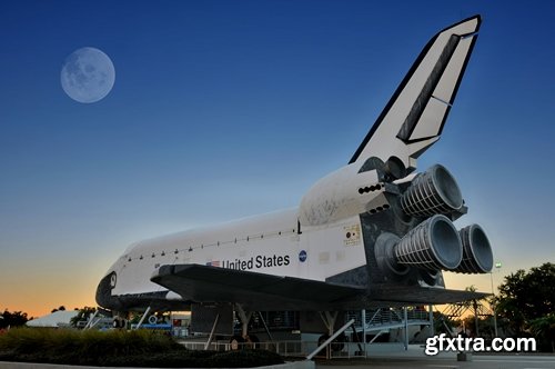 Space satellite, astronaut, planets - 25 HQ Jpg