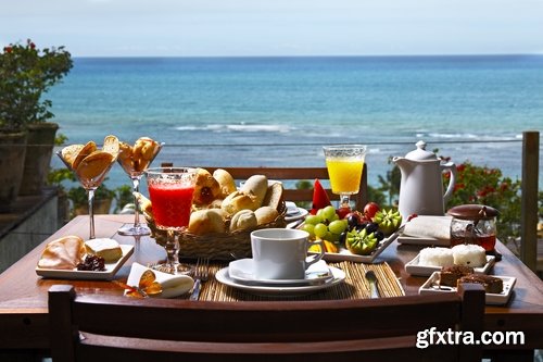 Hotel on the beach - 25 HQ Jpg
