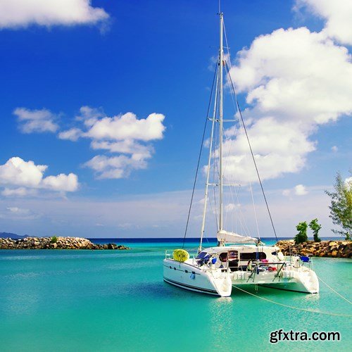 Paradise Vacation - 25 HQ JPEGs