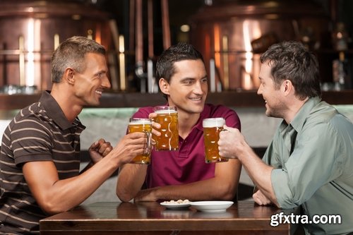 People in Pub stock images - 25 HQ Jpg