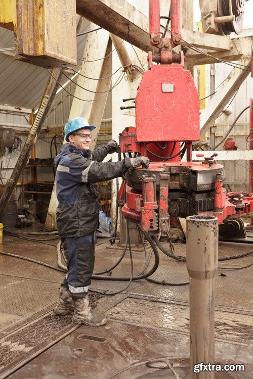 Oil production and drilling Stock images - 25 HQ jpg