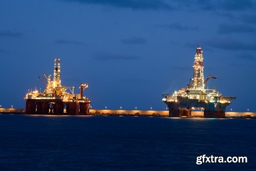 Oil production and drilling Stock images - 25 HQ jpg