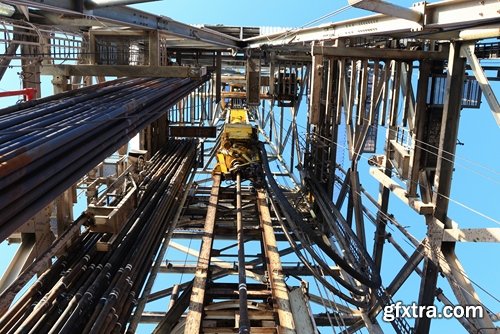 Oil production and drilling Stock images - 25 HQ jpg
