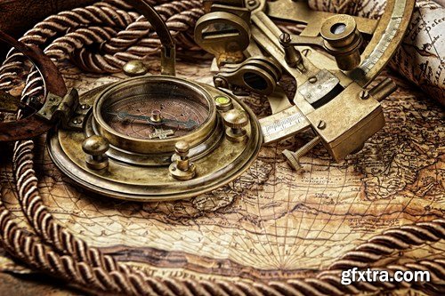 Old Maps & Compasses, 25xUHQ JPEG