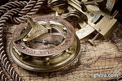 Old Maps & Compasses, 25xUHQ JPEG
