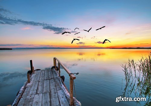 Pier into the clouds - 10 UHQ JPEG