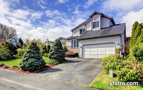 Exterior of a country house and lawn - 25 HQ Jpg