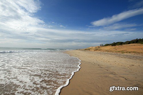 On the beach, 10 x UHQ JPEG