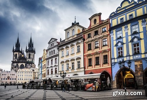 Squares in the cities of the world - 25 HQ Jpg