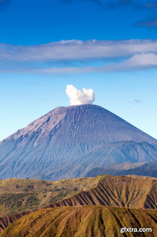 Bromo Volcano - 10 UHQ JPEG
