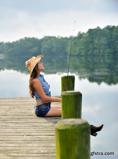 Girl fishing - 10 UHQ JPEG
